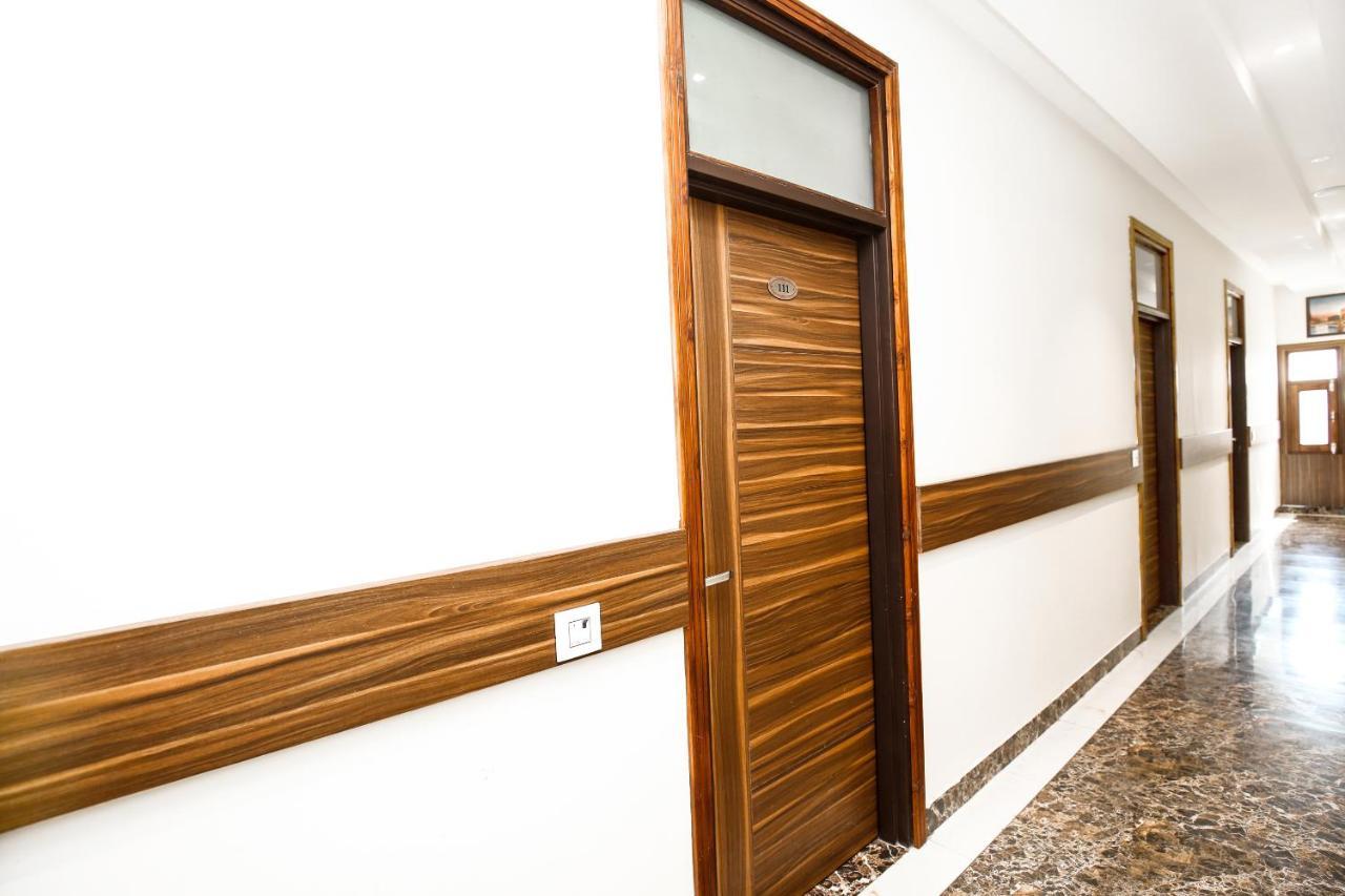 Hotel Woodcrest Zirakpur Chandigarh- Best Family Hotel - Luxurious Rooms - Unit Of Sidham Group 外观 照片