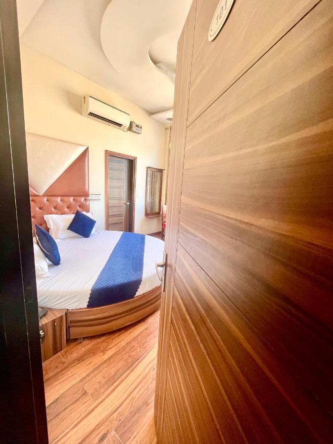 Hotel Woodcrest Zirakpur Chandigarh- Best Family Hotel - Luxurious Rooms - Unit Of Sidham Group 外观 照片